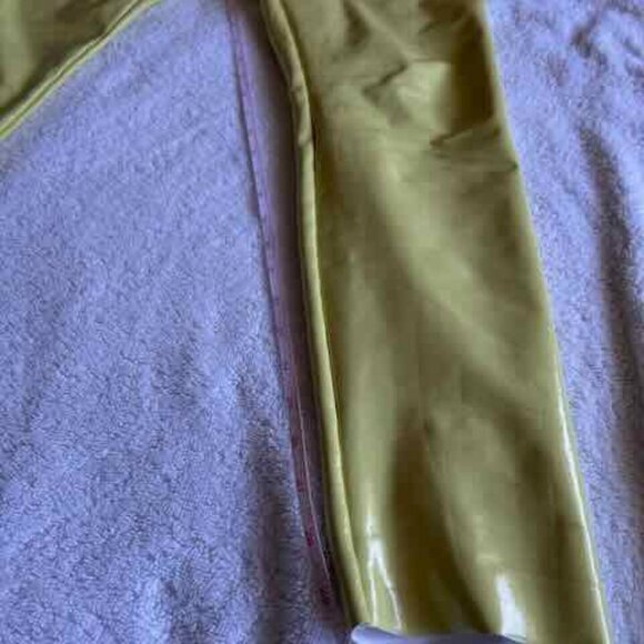 Commando Faux Patent Leather Legging Size Large Limeade PreOwned - Picture 7 of 10